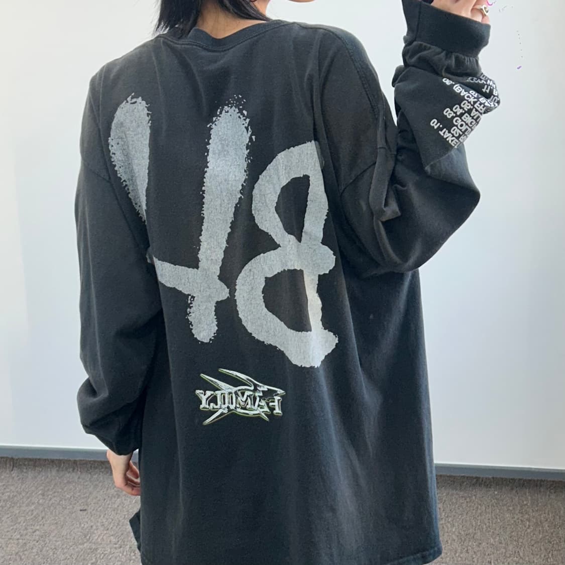 BROCKHAMPTON famliy 블랙 백포인트 롱슬리브 상품이미지2