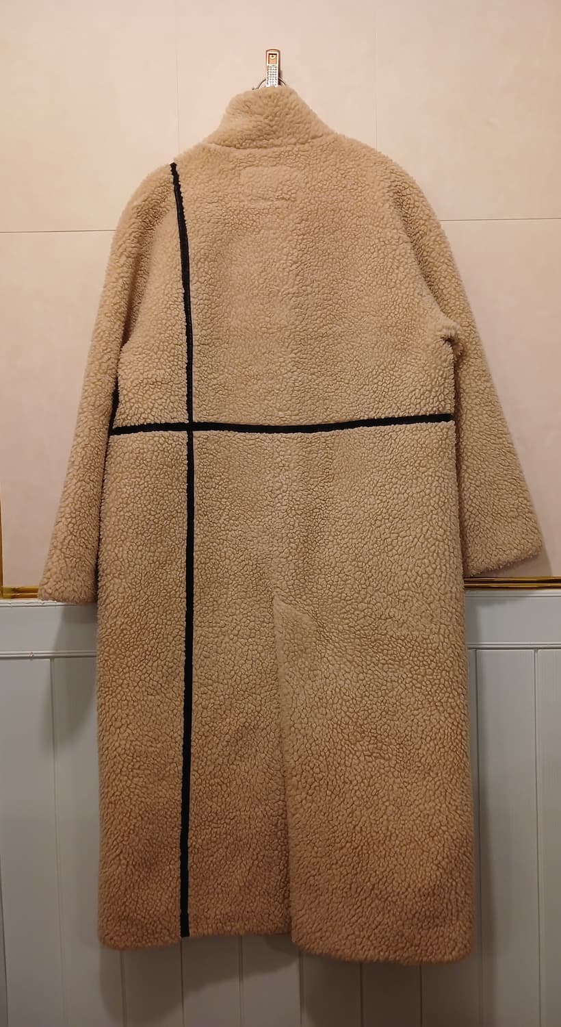 마뗑킴 정품 여성 뽀글이 퍼 롱코트 M 사이즈 상품이미지10