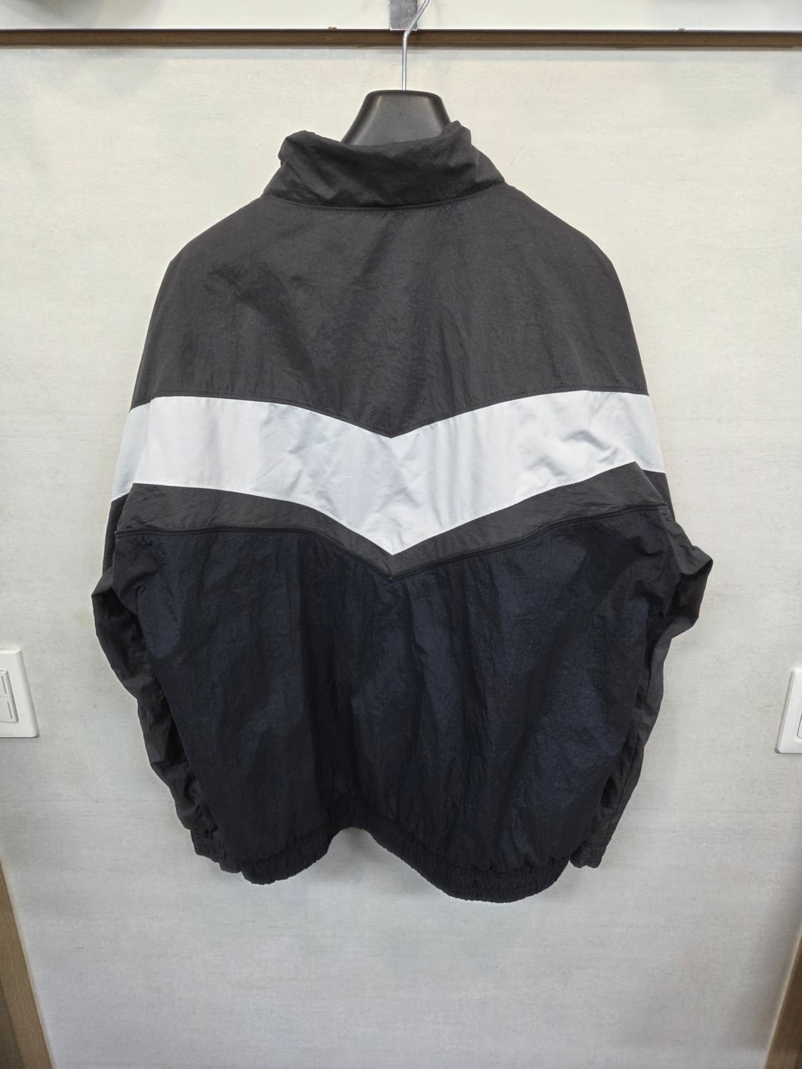 언더아머 레트로 우븐 바람막이 집업자켓 xxl 상품이미지2