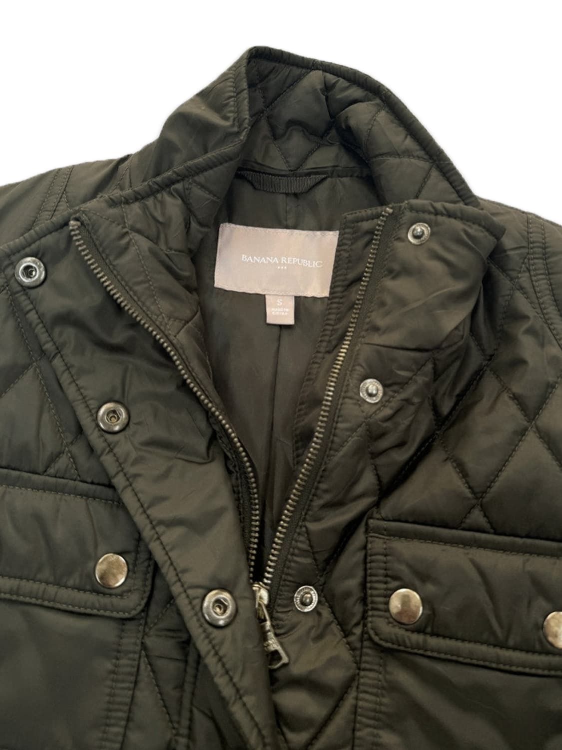 빈티지 카키 Banana Republic 라인 퀼팅 패딩 상품이미지4