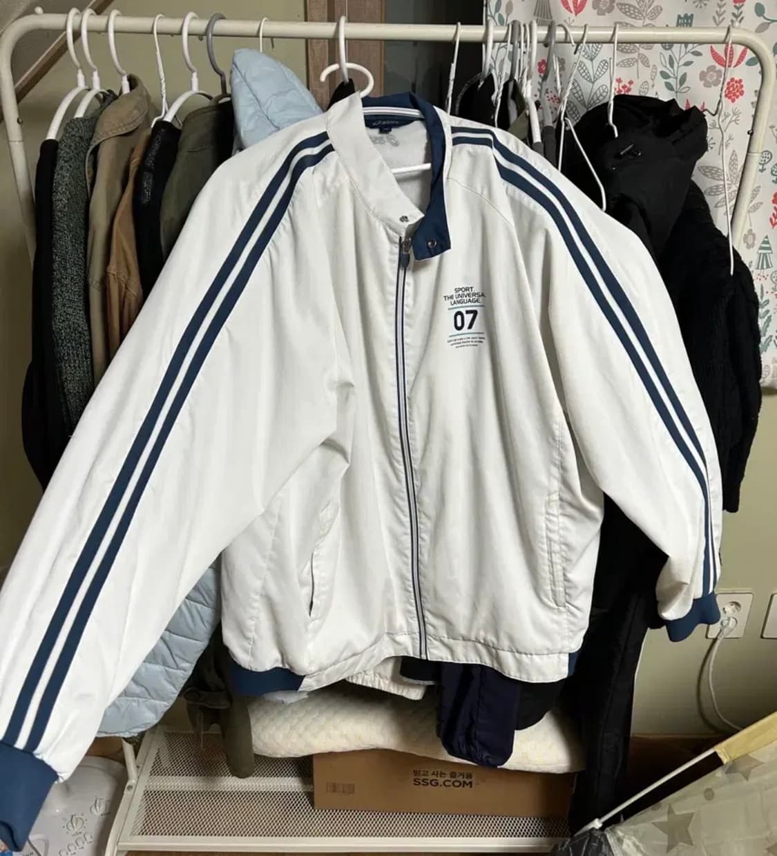 아식스 흰색 트랙탑 져지  상품이미지1