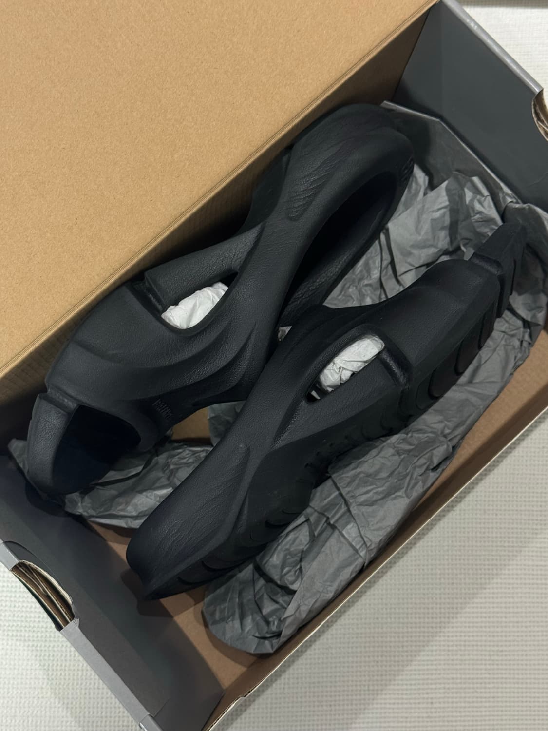 [39] BALENCIAGA 발렌시아가 몰드 슬라이드  상품이미지3