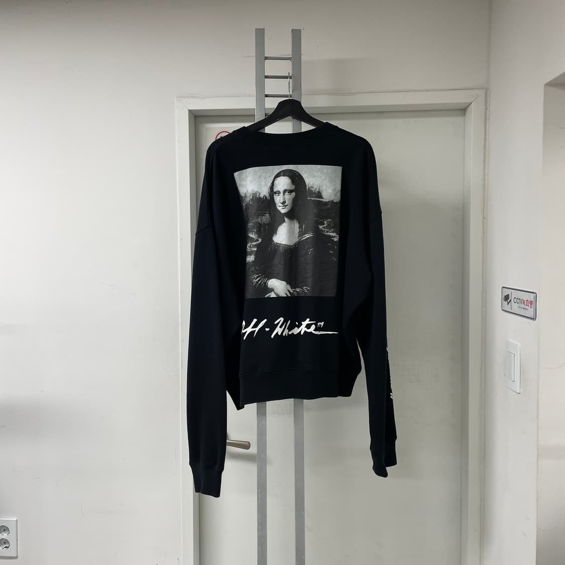 오프화이트 모나리자 맨투맨 L 상품이미지5