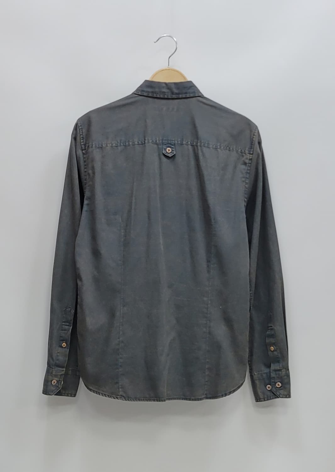 Series 시리즈 가먼트다잉 네츄럴 워싱 셔츠 / 남 95 BL
 상품이미지2