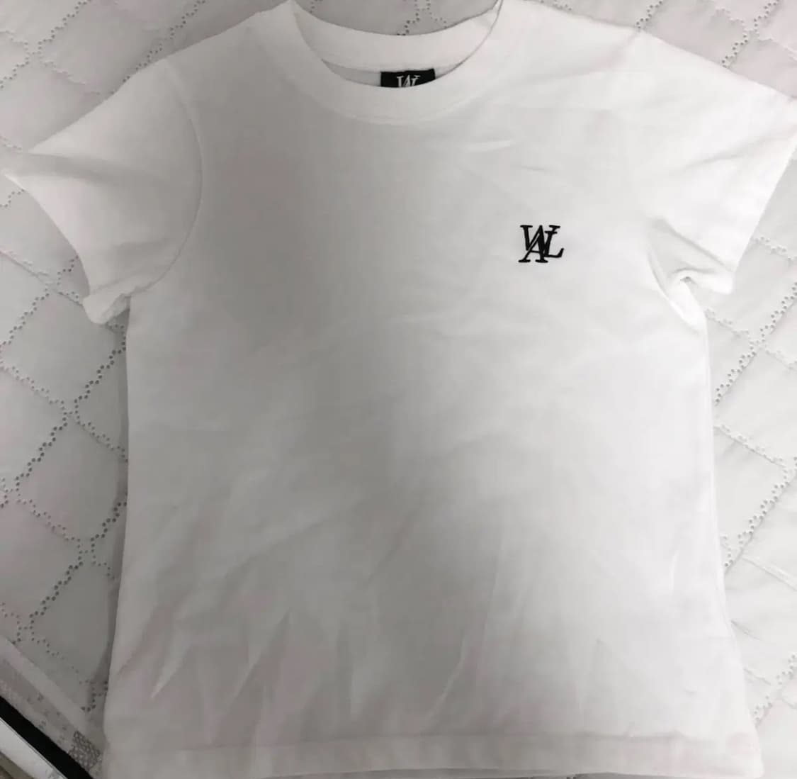 우알롱 반팔티 화이트 상품이미지1