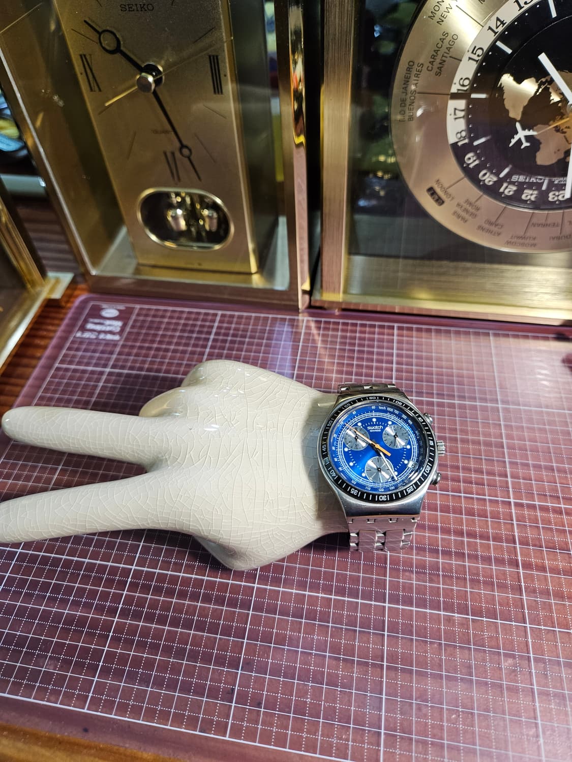 스와치 아이러니 크로노그래프 빈티지 블루 메탈 시계 상품이미지2