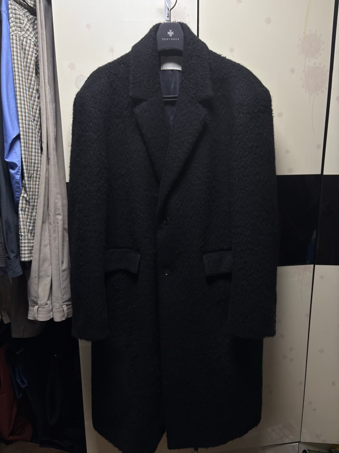 [L] 아모멘토 헤어리 롱 코트 블랙 상품이미지4