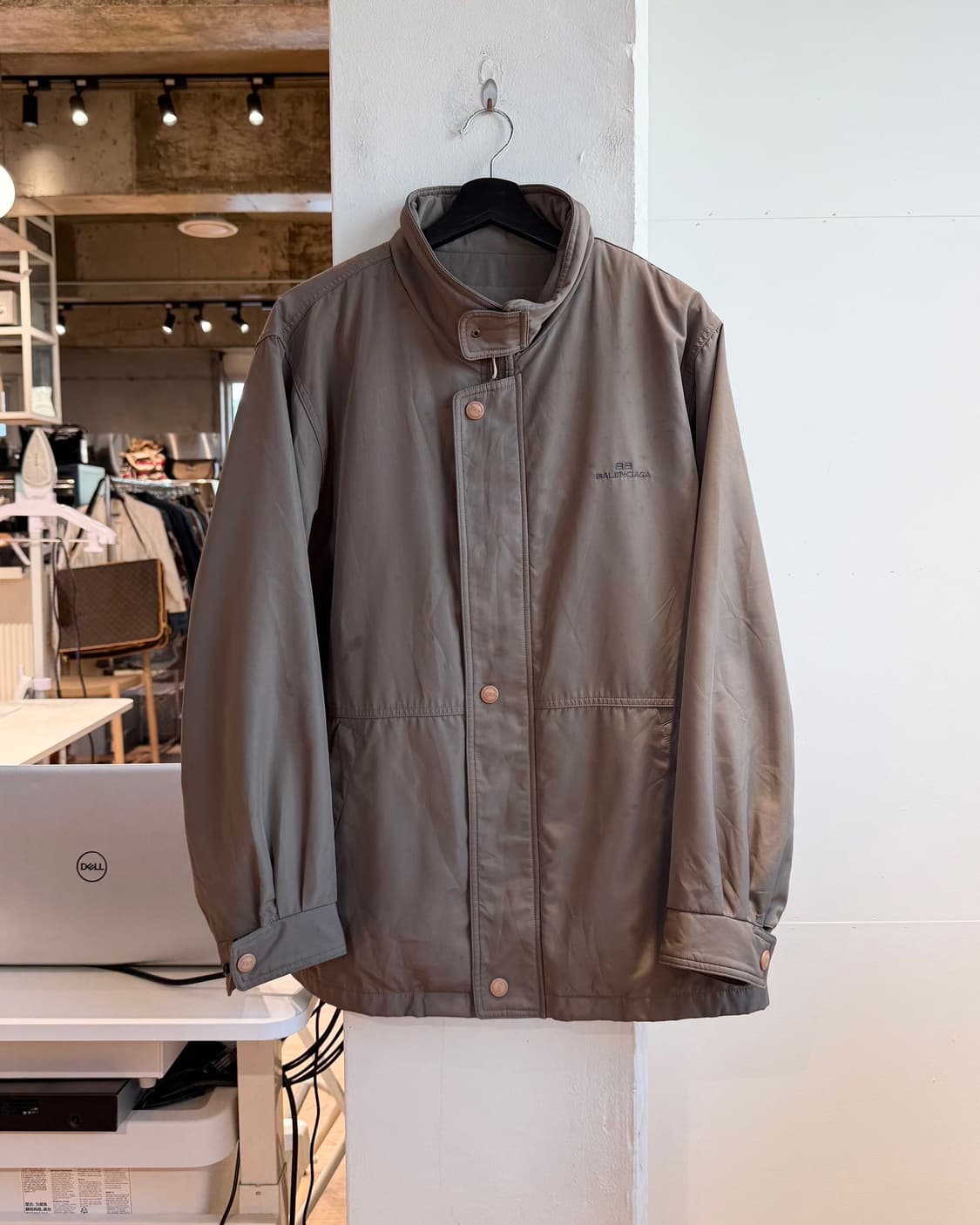 발렌시아가 카키 올리브 폴리쉘 자켓  상품이미지2