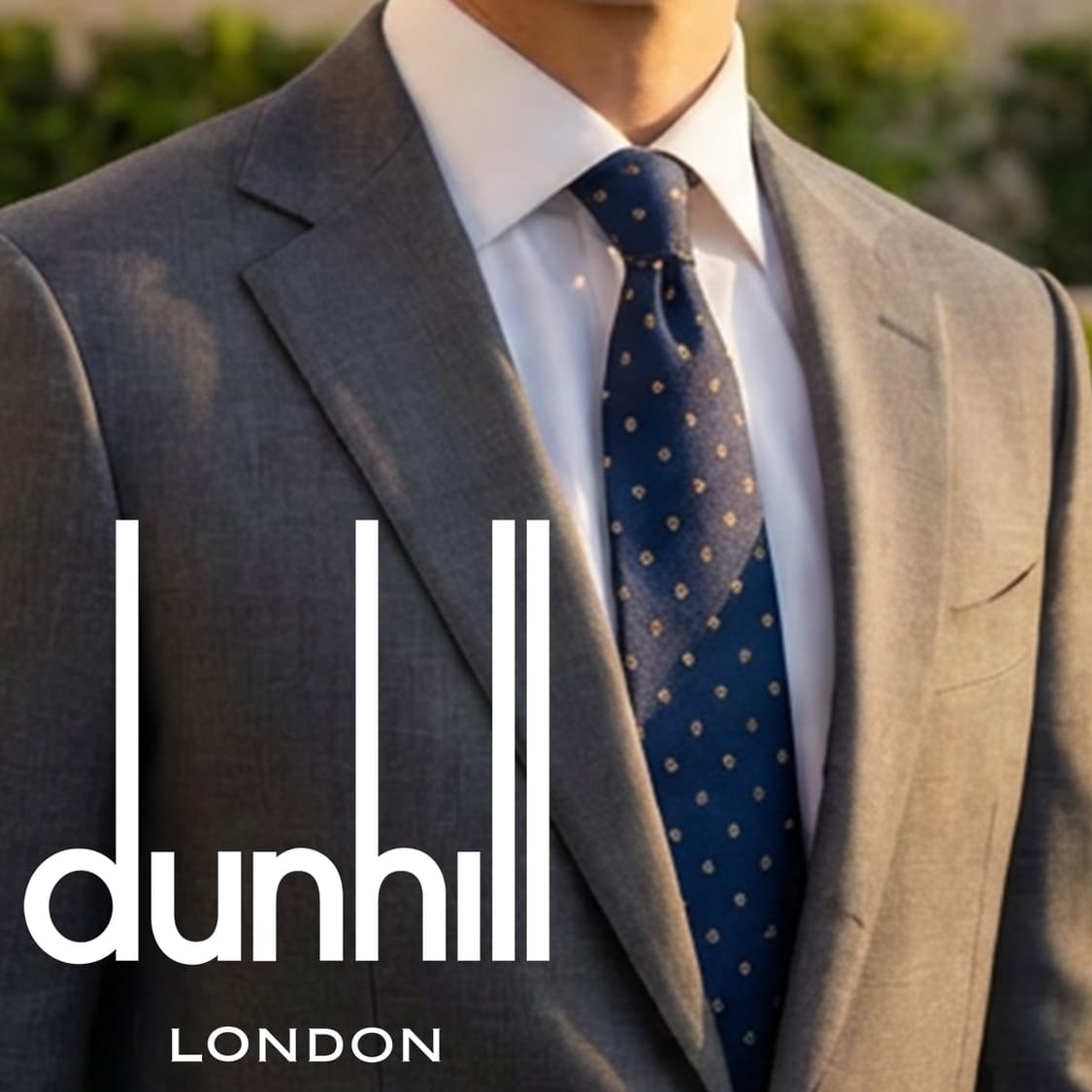 던힐 실크 네이비 패턴 넥타이 9.7cm A+등급 G25
 상품이미지1