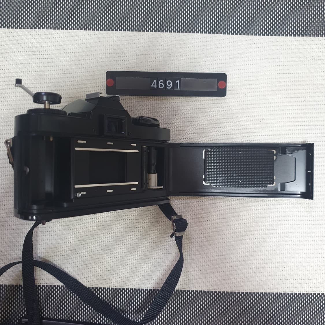 미놀타 X-7 필름카메라 블랙바디 1.8 렌즈 장착 상품이미지5