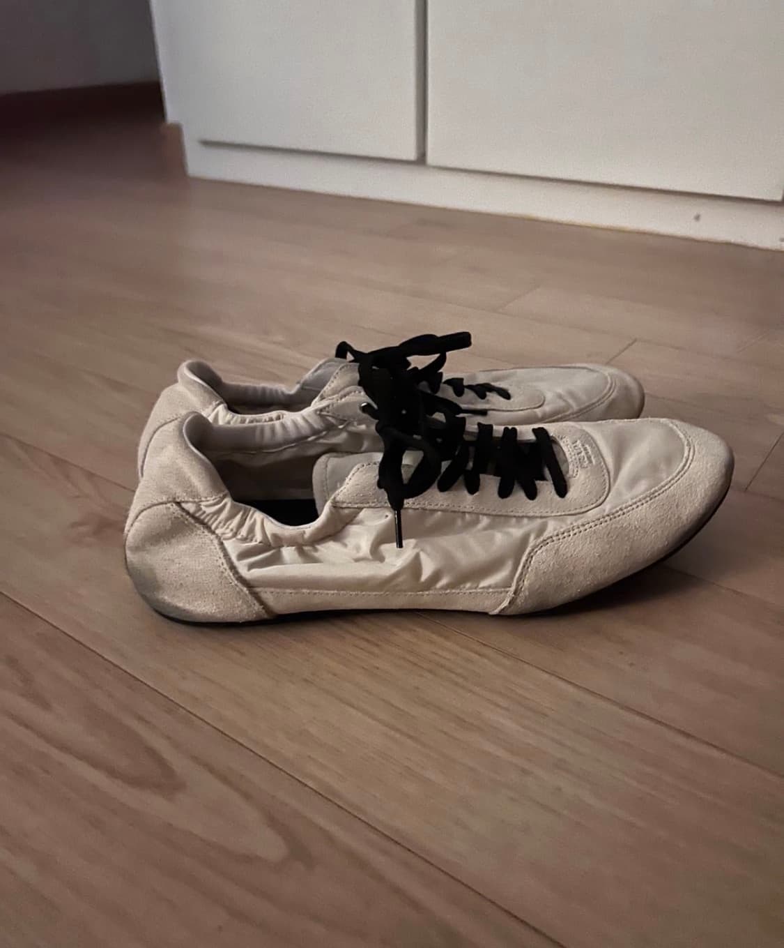 프라다 컬랩스 아이보리 상품이미지4