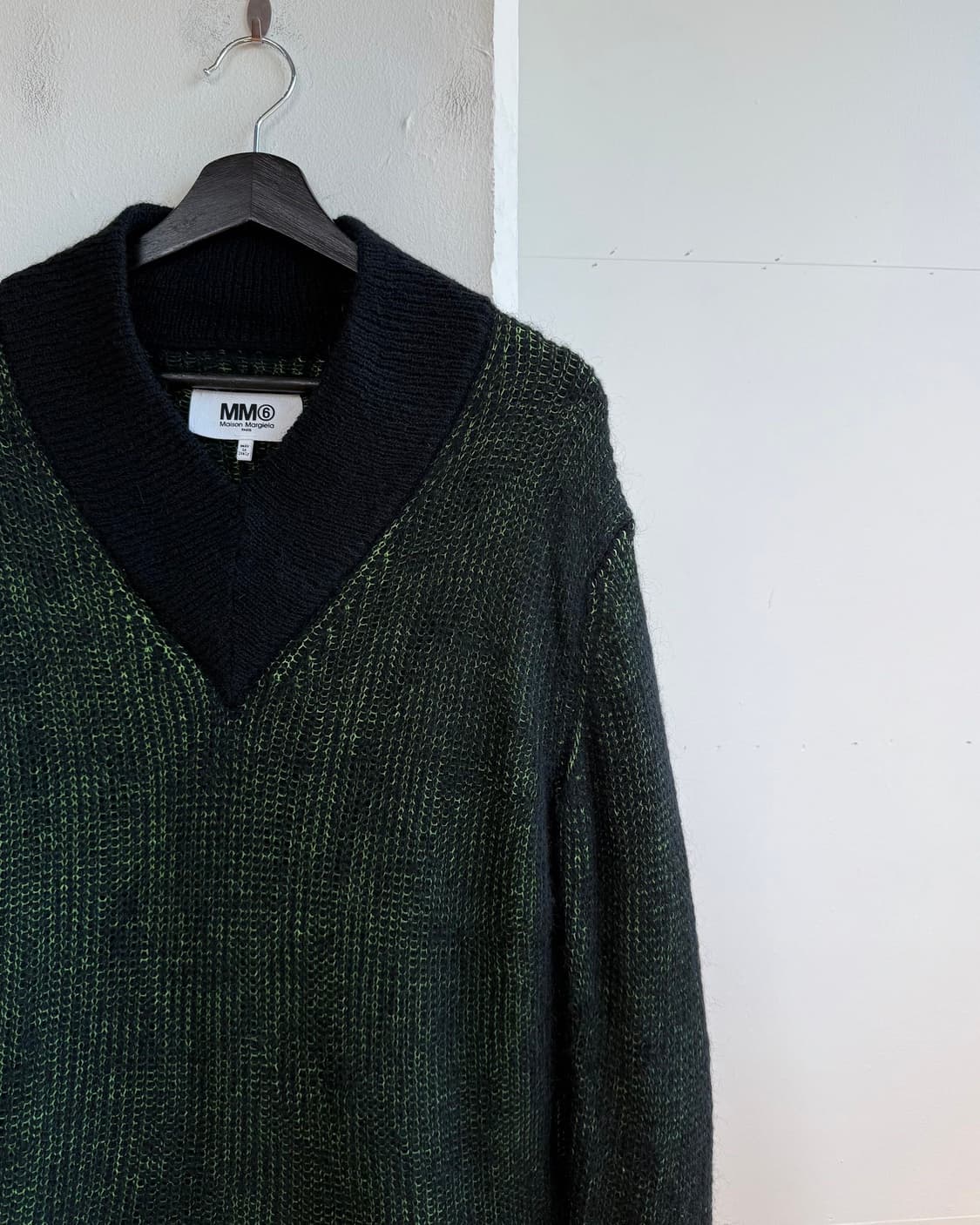 mm6 그린 블랙 컷 아웃 니트  상품이미지5