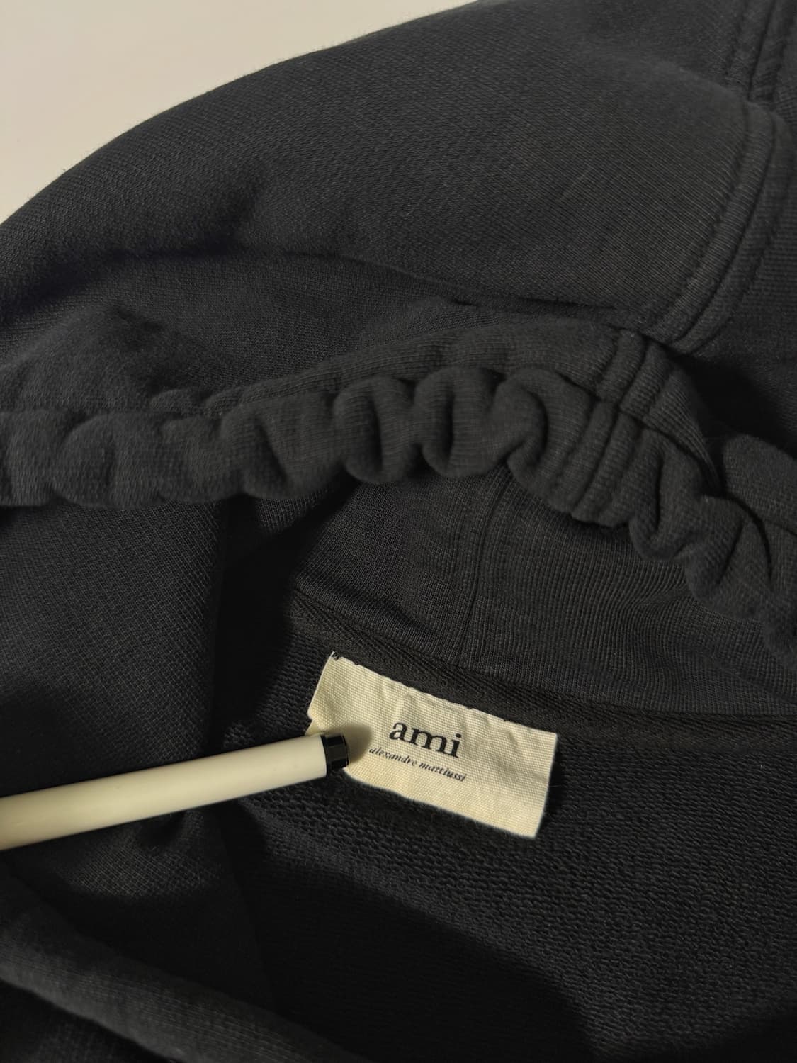 아미 루즈핏 하트로고 블랙 스웻 후드 상품이미지6