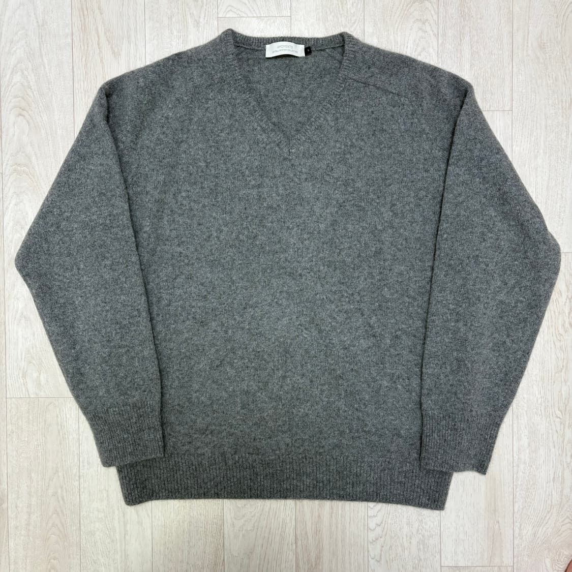 아모멘토 라쿤 브이넥 니트 S 상품이미지2