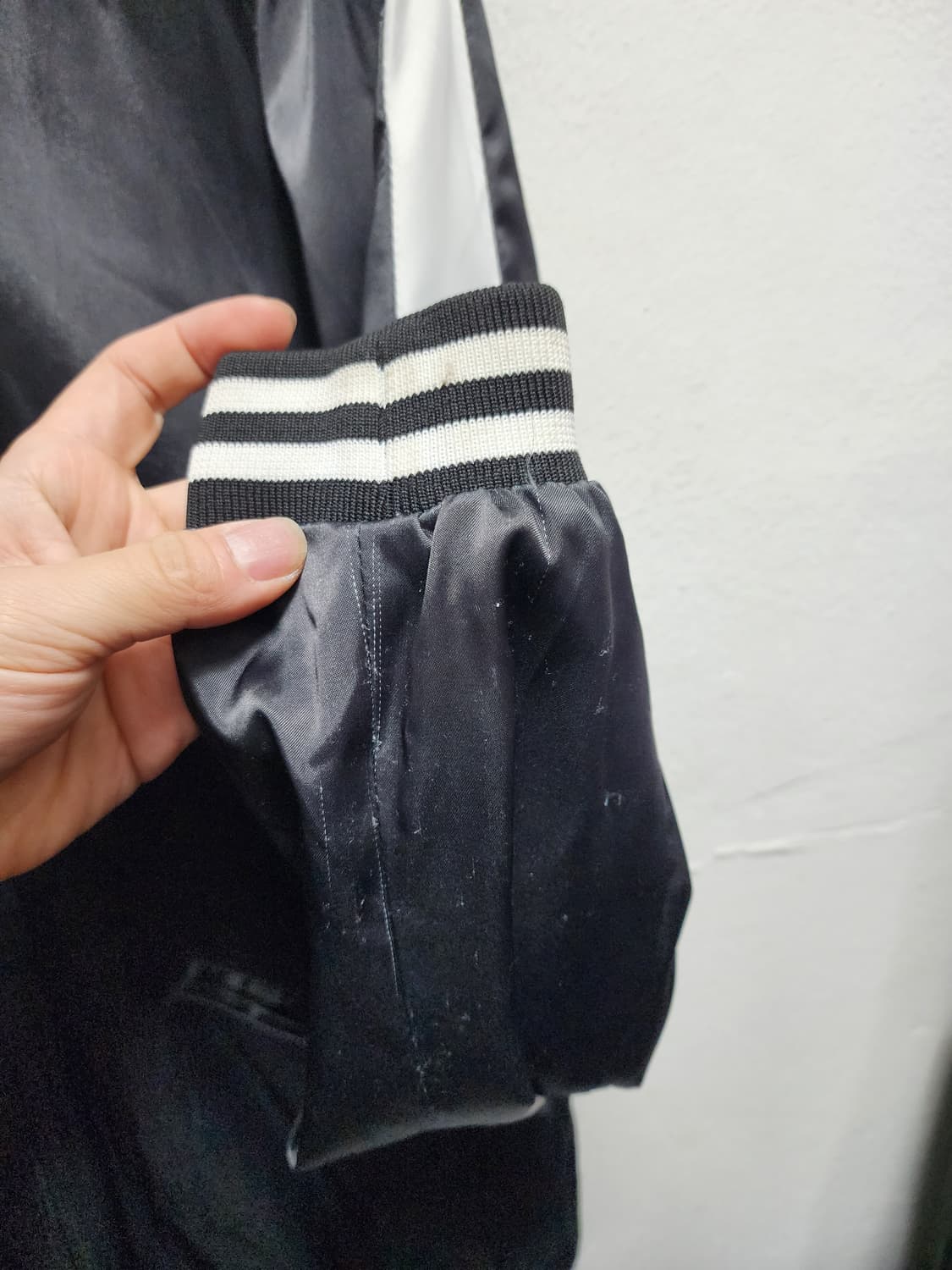 자라 호랑이 용 자수 블랙 야구점퍼 상품이미지4