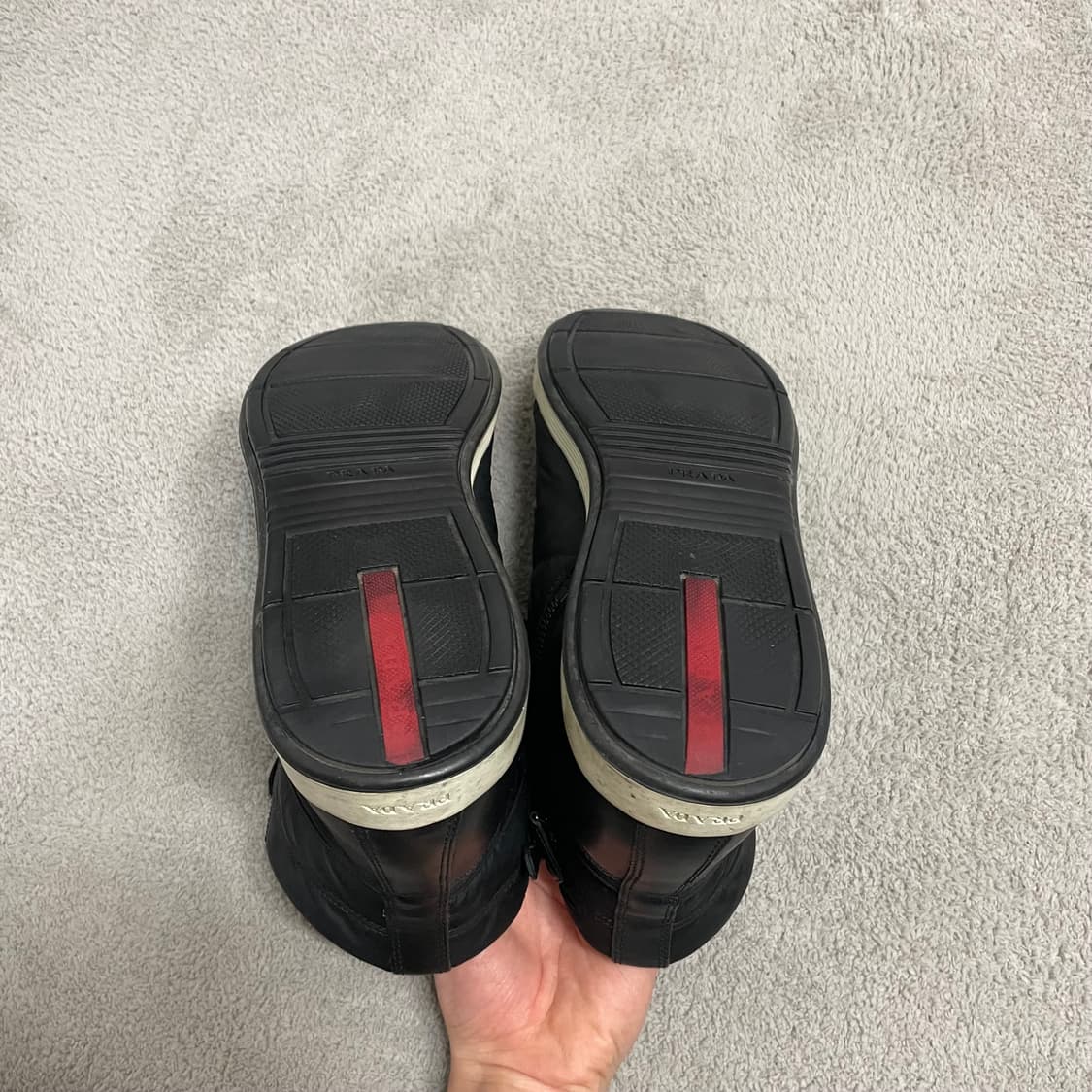 265) 프라다 스포츠 레더 나일론 로고 미드탑 스니커즈 상품이미지7