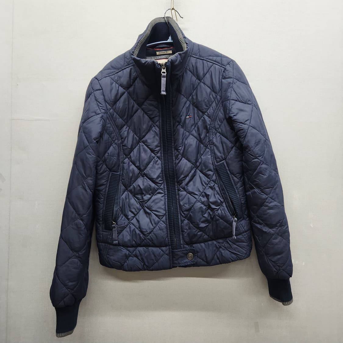 타미힐피거데님 로고 퀄팅 패딩자켓 S(S) 상품이미지1