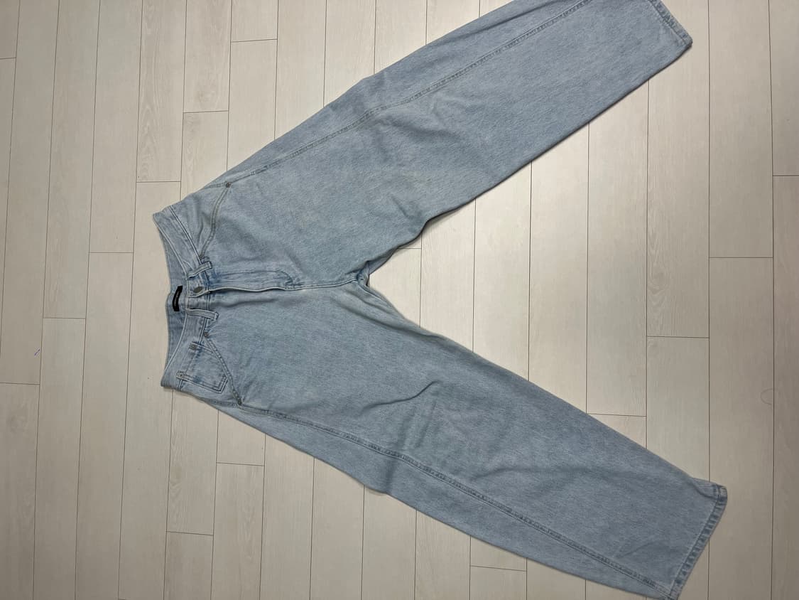 헤칭룸 Curve Jeans (Light Blue) _ S 사이즈 상품이미지4