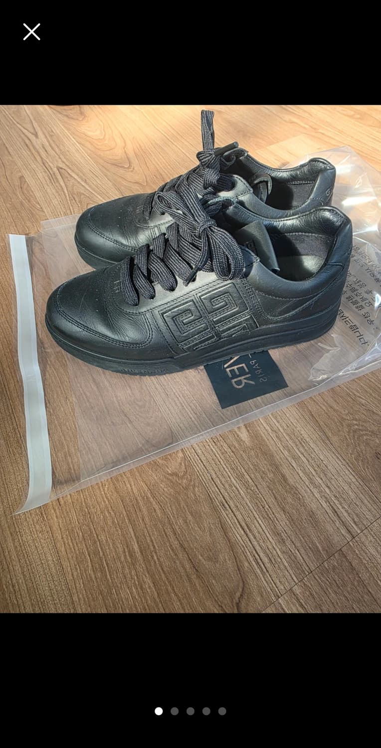 지방시 4G 엠보싱 스니커즈 35사이즈 상품이미지1