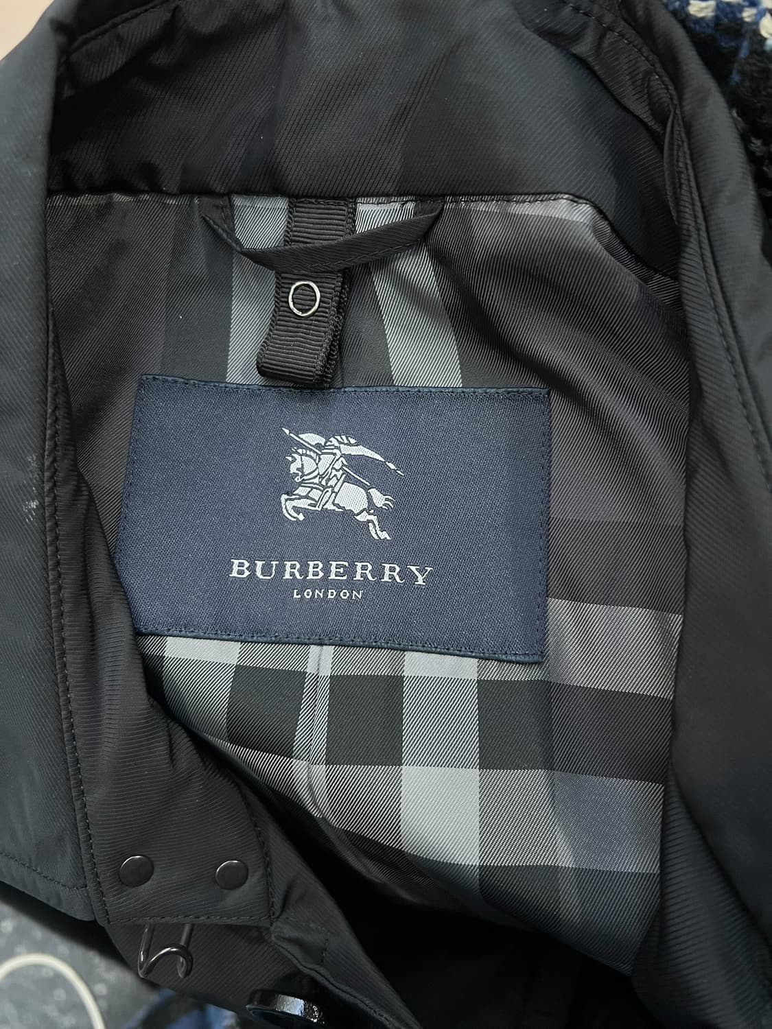 버버리 나일론 싱글버튼 코트 블랙 LL 상품이미지3