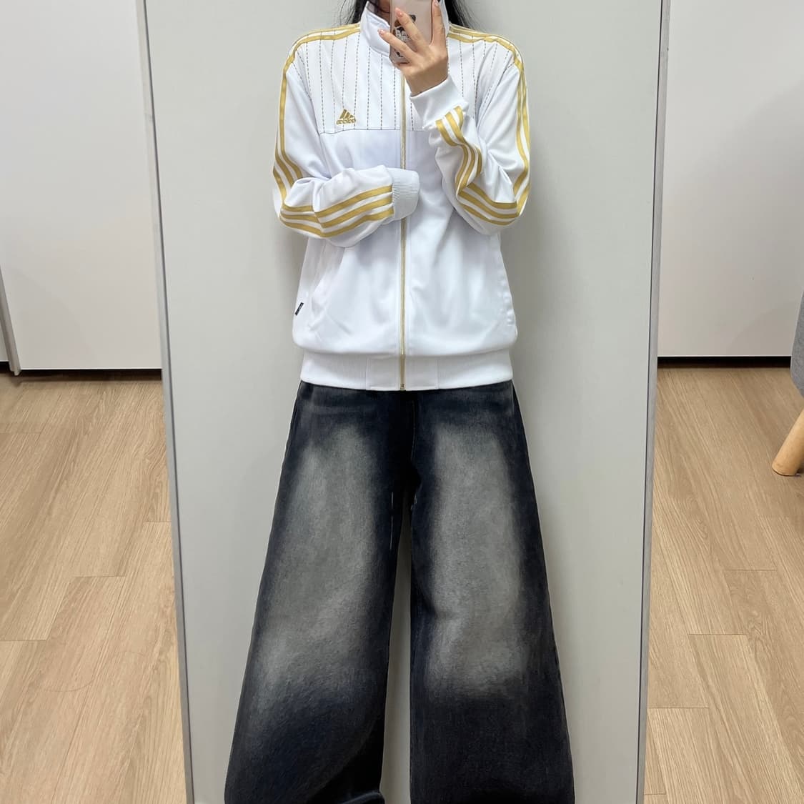 아디다스 화이트 골드 삼선 트랙탑 져지 105 상품이미지1