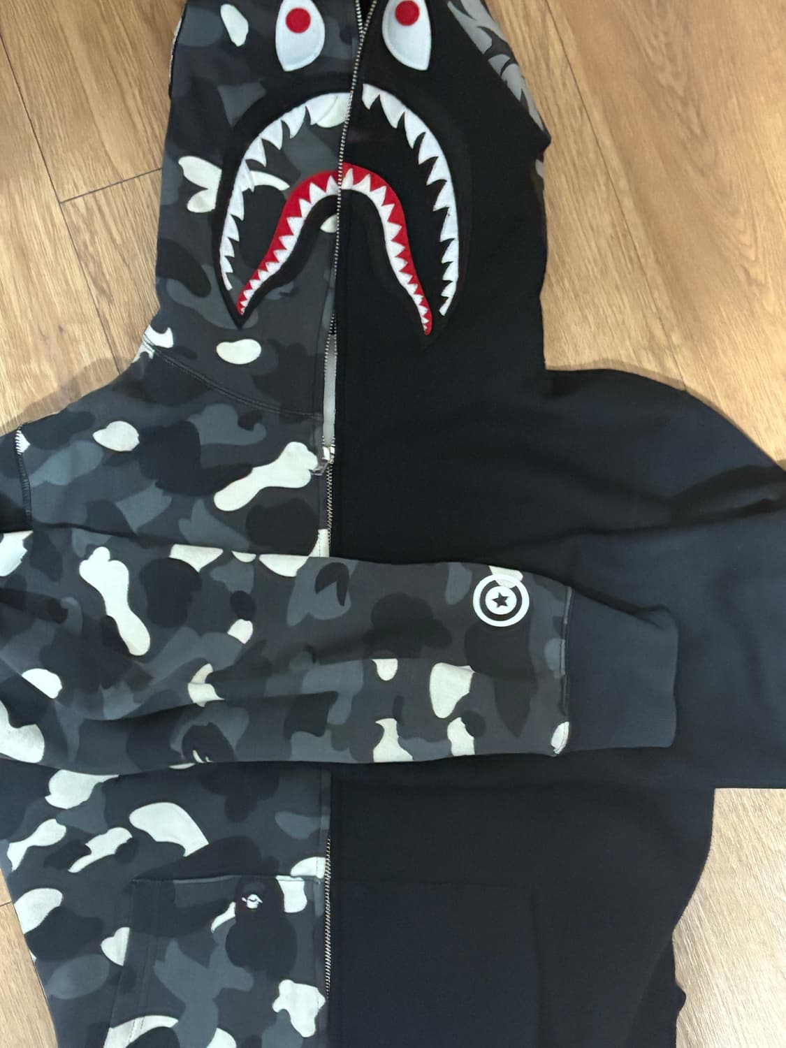 베이프 시티카모 후드집업 XL 판매합니다 상품이미지2