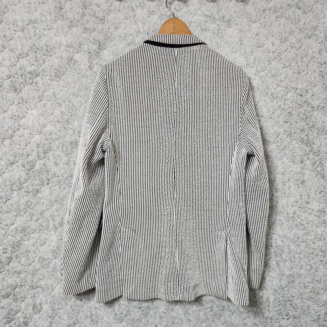 H736 [M] 자라 스트라이프 자켓

 상품이미지3