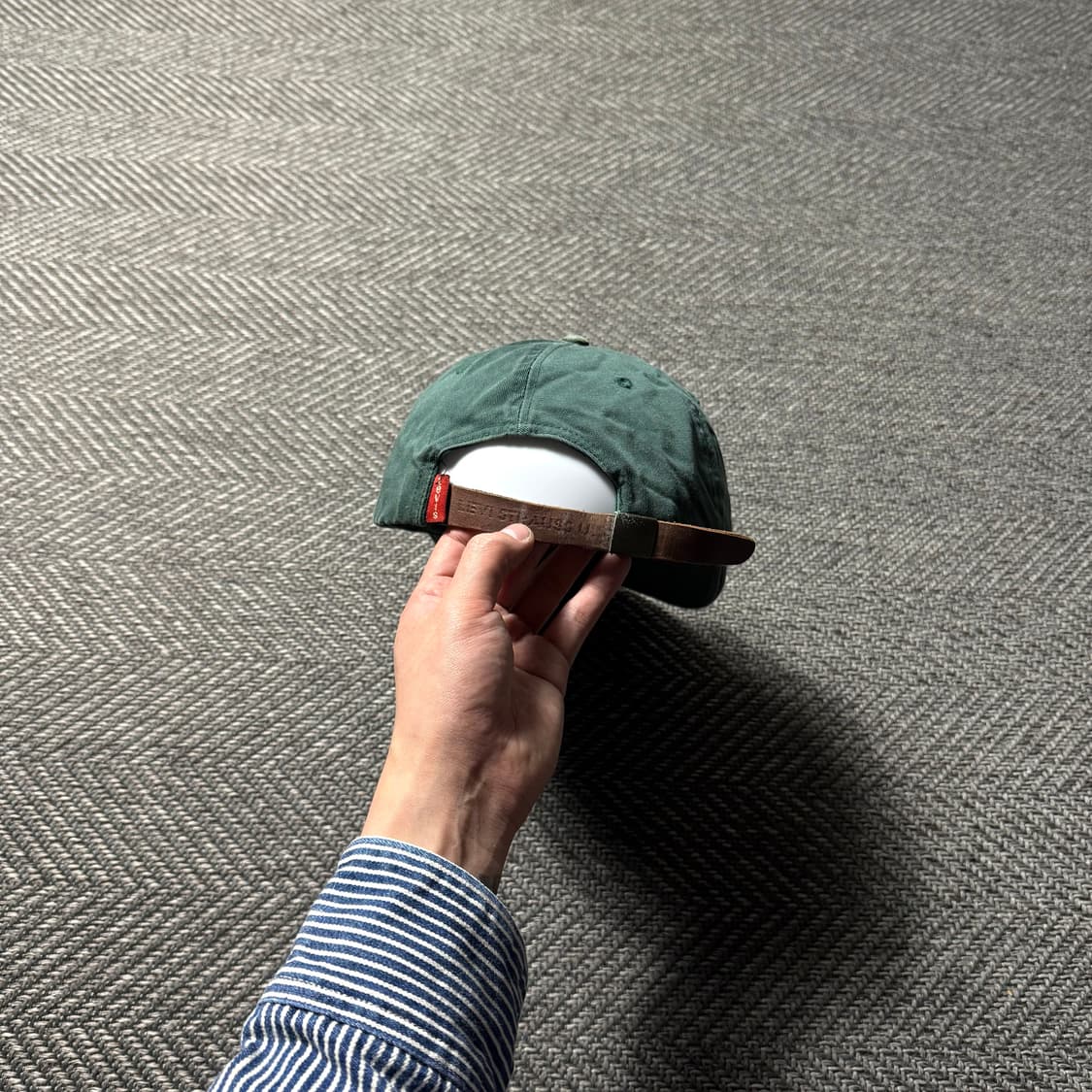 90s 리바이스 스펠아웃 자수 카키 볼캡 모자 OS 상품이미지4