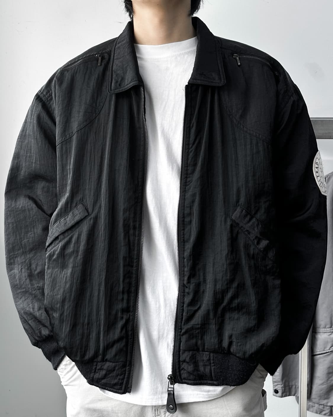 맨즈 클럽 90‘s 인터네셔널 마인드 나일론 봄버 자켓 상품이미지3