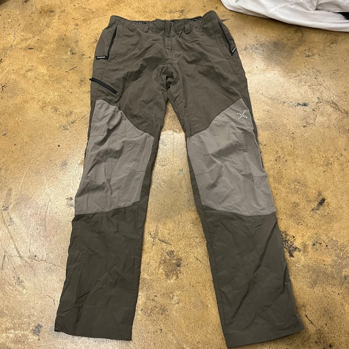 [정품/L] 몬츄라 기능성 바지 카키색 b18 상품이미지2