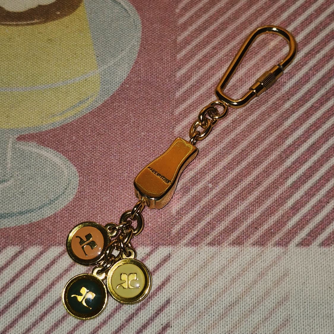 90s 꾸레쥬 핸드 클로버 카라비너 키링 상품이미지7