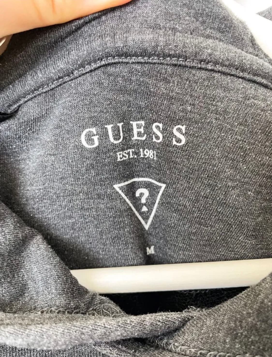 게스 Guess 올드스쿨 로고 후드티 M 상품이미지4