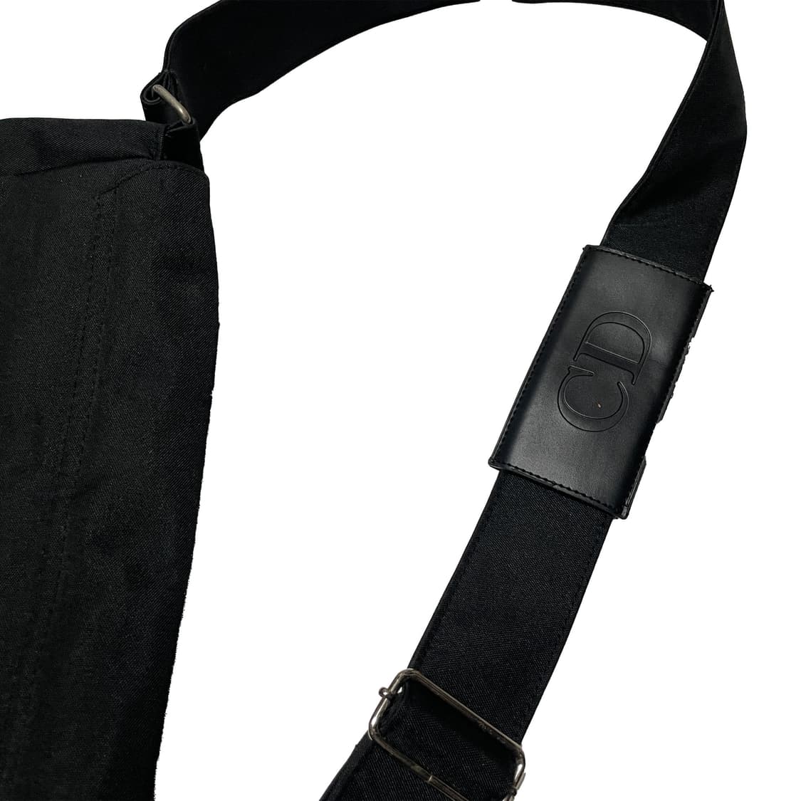 디올 옴므 퍼퓸 블랙 크로스백 상품이미지5