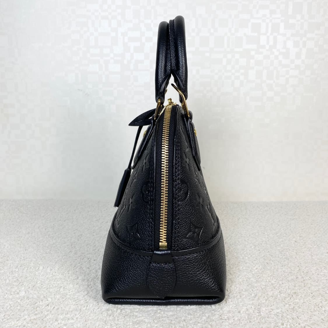 루이비통 네오 알마bb 크로스백  상품이미지4