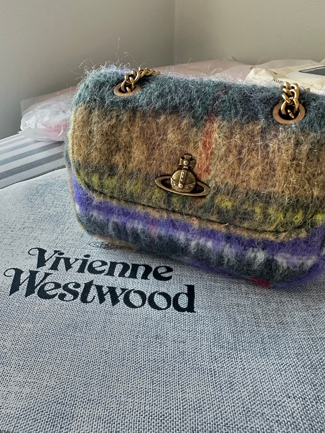 비비안웨스트우드 체크 체인 미니백 상품이미지3