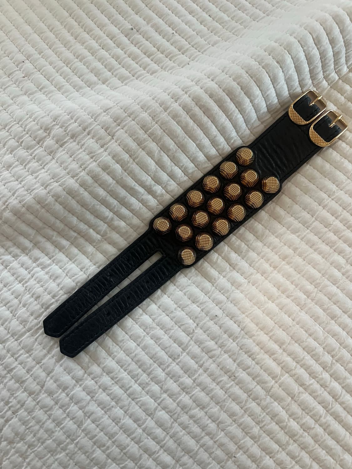 발렌시아가 자이언트 브레이슬릿 골드/블랙 상품이미지6