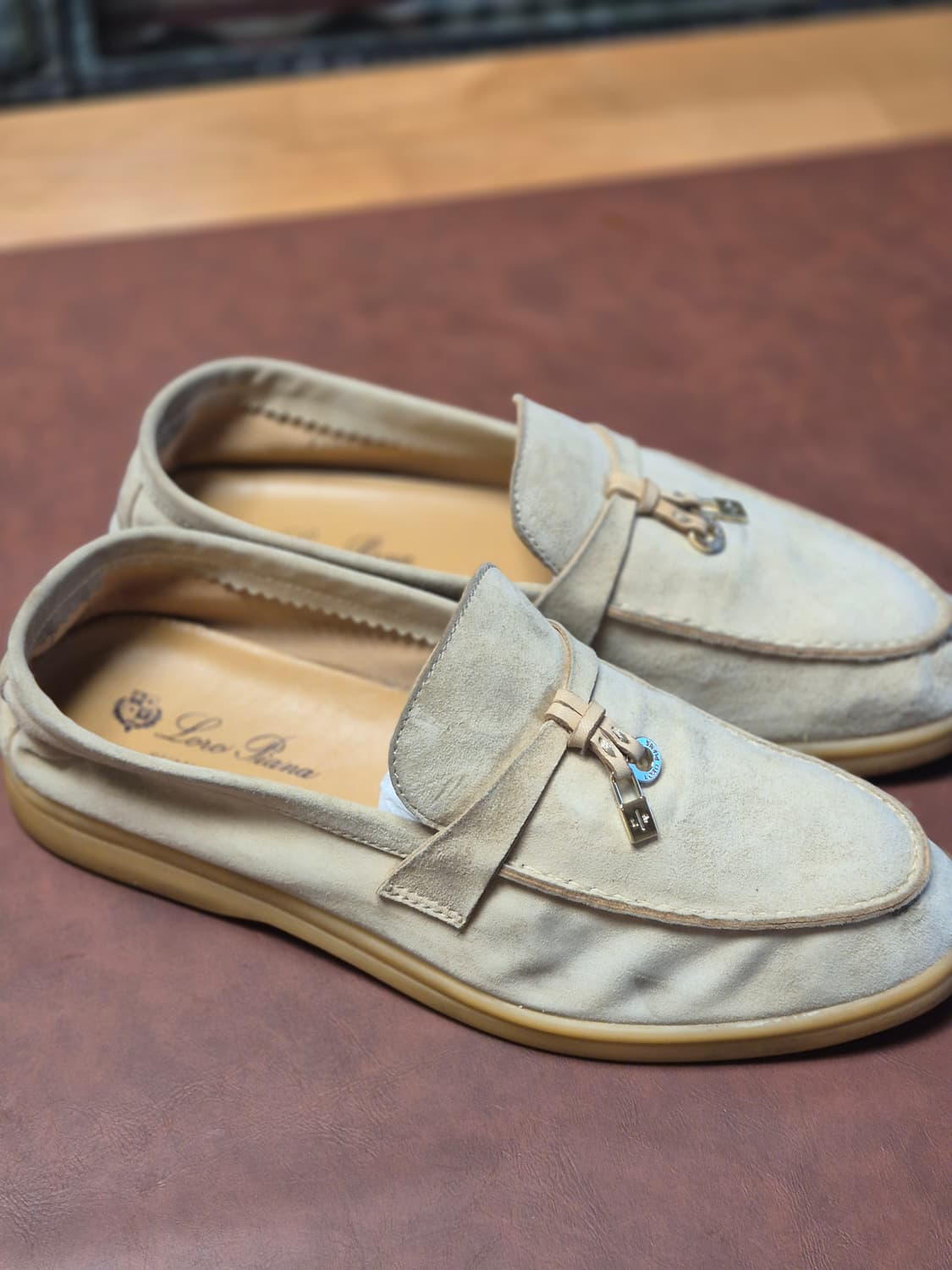 245-250 (39)정품 로로피아나 썸머워크  상품이미지3