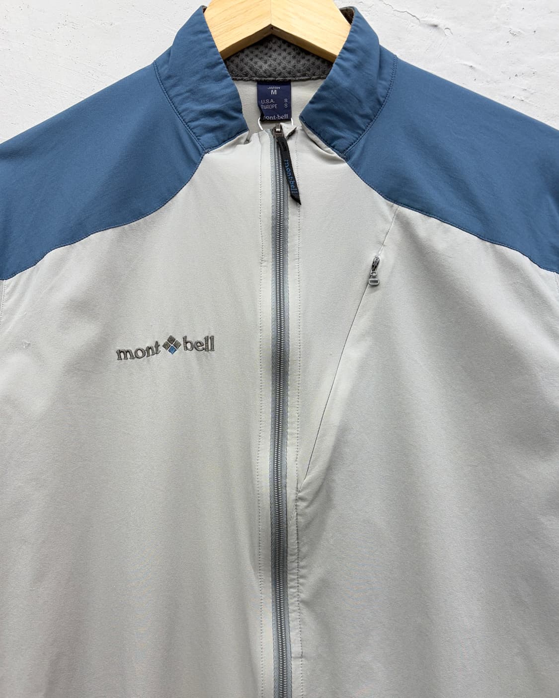 몽벨 00s 라이트 쉘 트레킹 집 자켓 상품이미지2