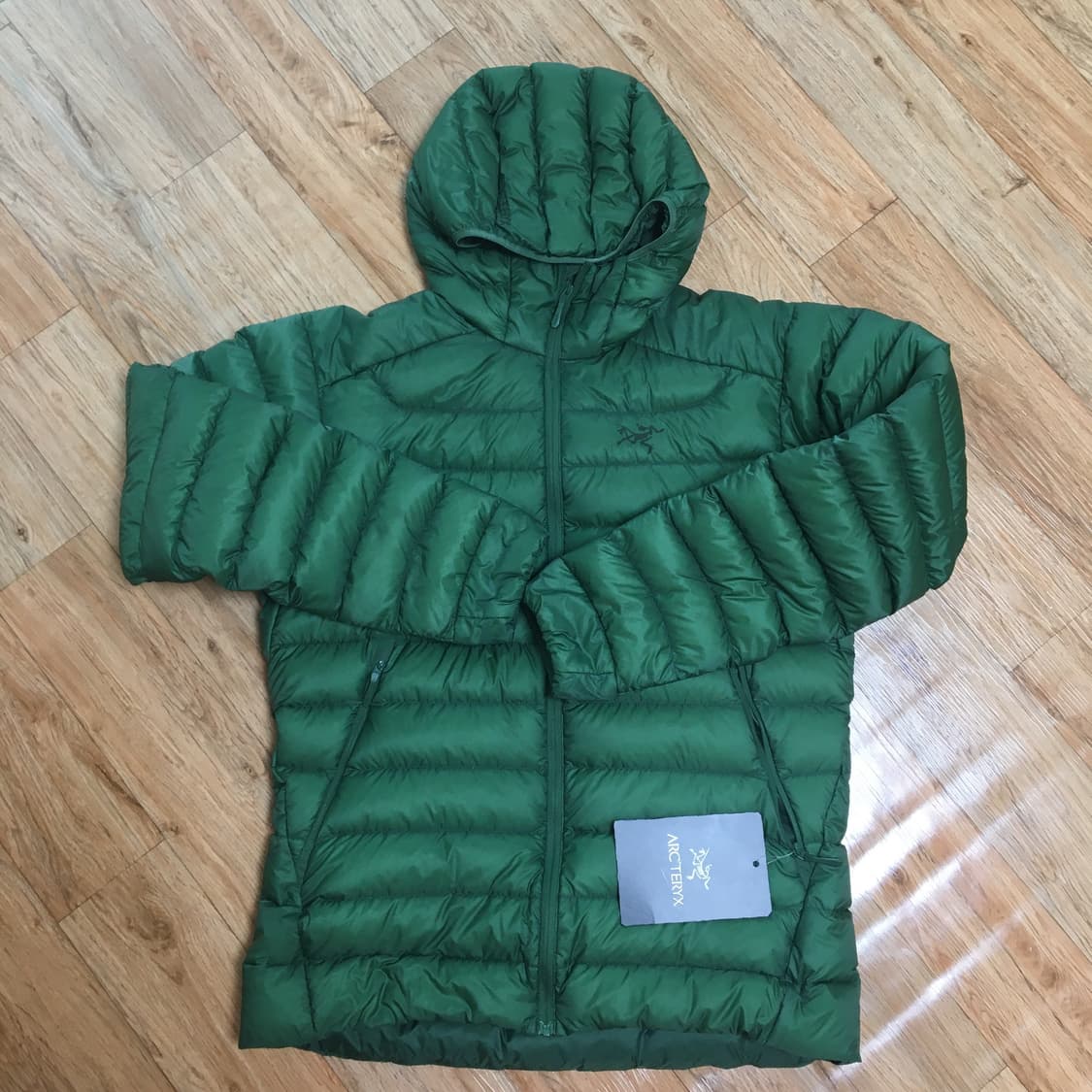 아크테릭스세륨후디에덴그린패딩(m)25.9구매 상품이미지2