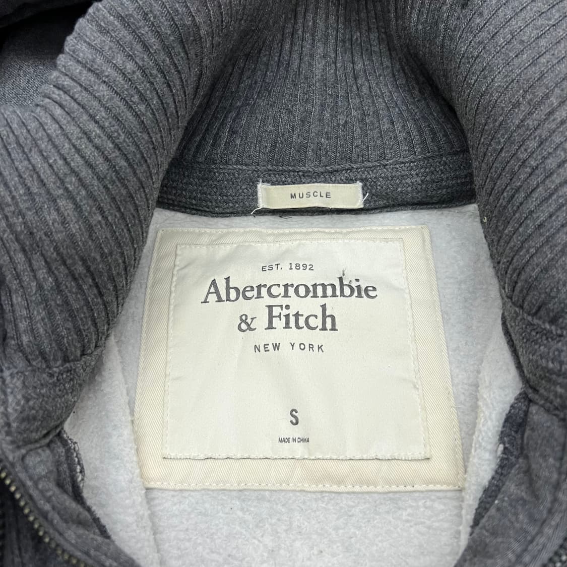 아베크롬비 머슬핏 그레이 후드집업 상품이미지3