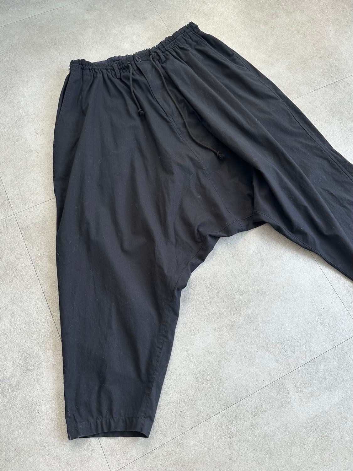 Yohji Yamamoto 블랙 사루엘 팬츠 상품이미지2