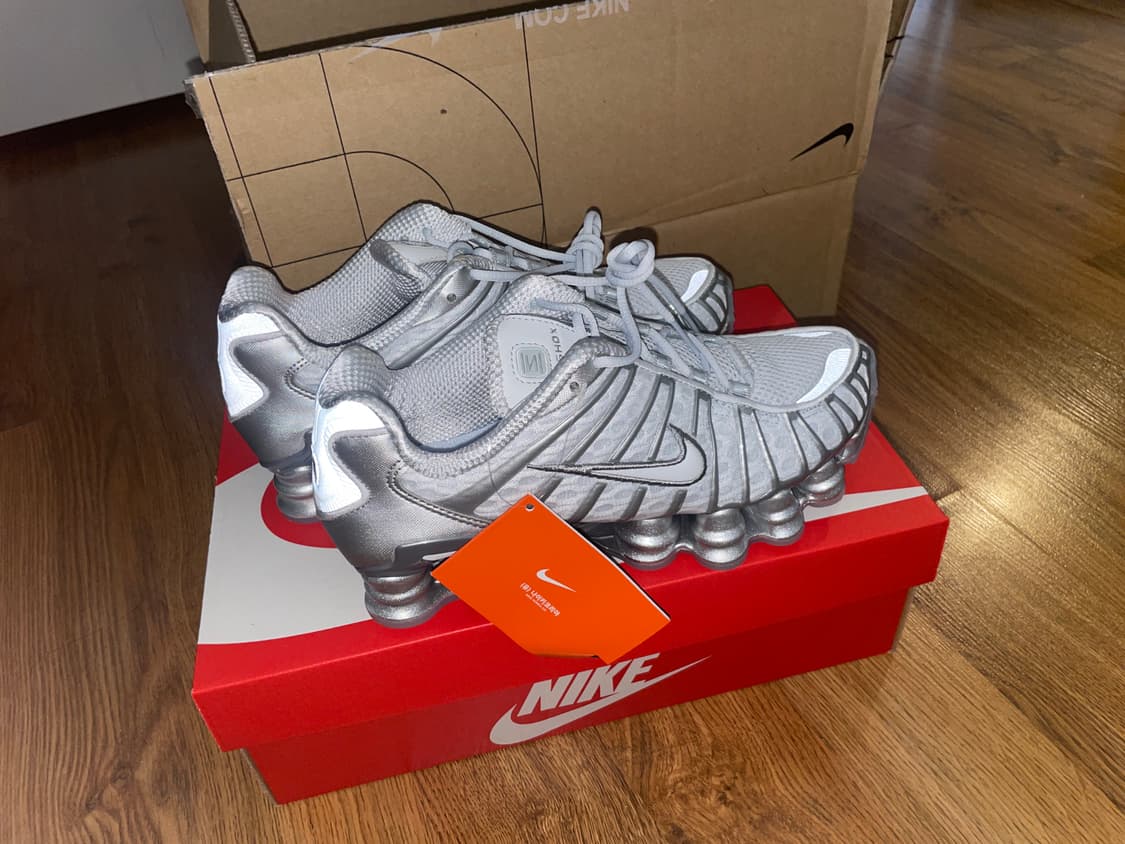 나이키 샥스 TL 메탈릭 실버 상품이미지1