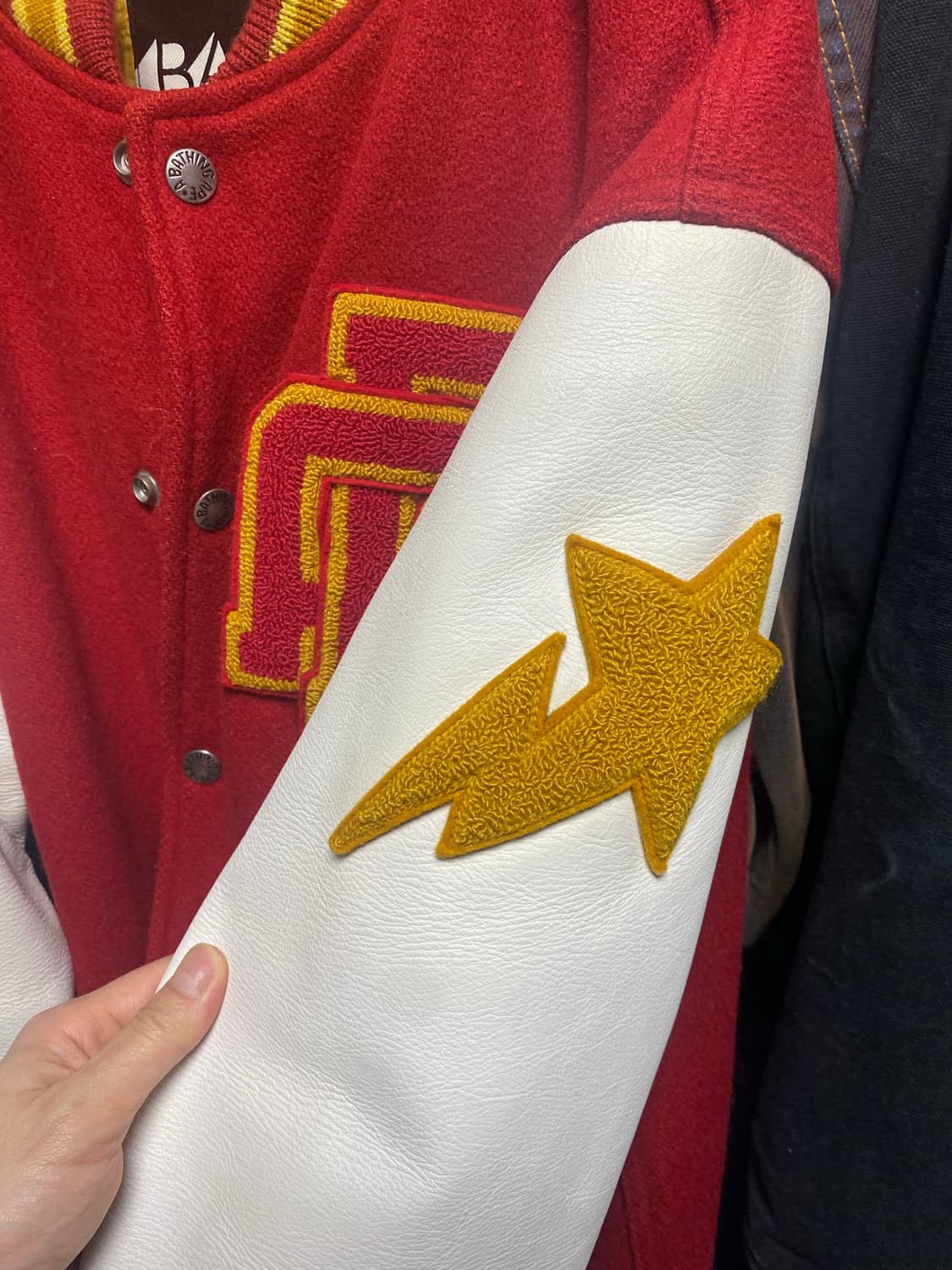 베이프 200개한정판 바시티자켓 상품이미지6