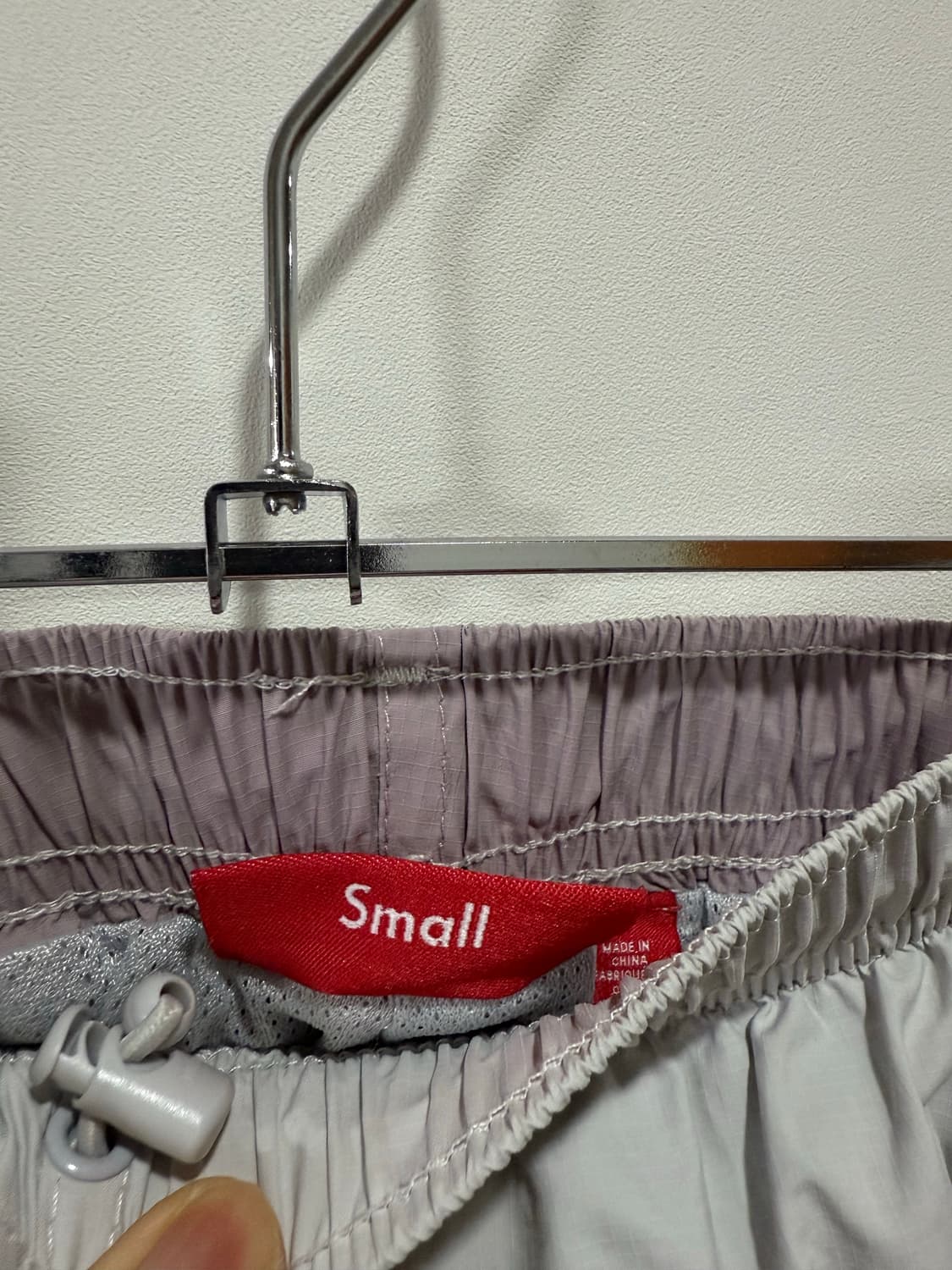 슈프림 로고 파이핑 트랙 팬츠 s 상품이미지3