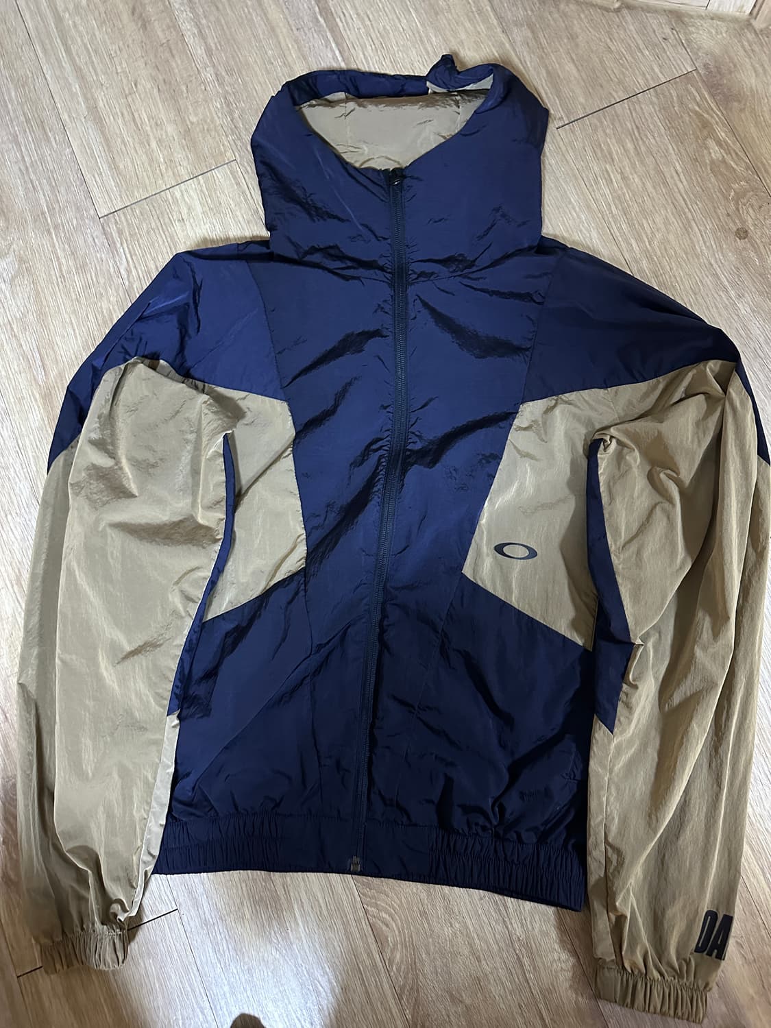 오클리 바람막이 야마자키켄토 상품이미지1