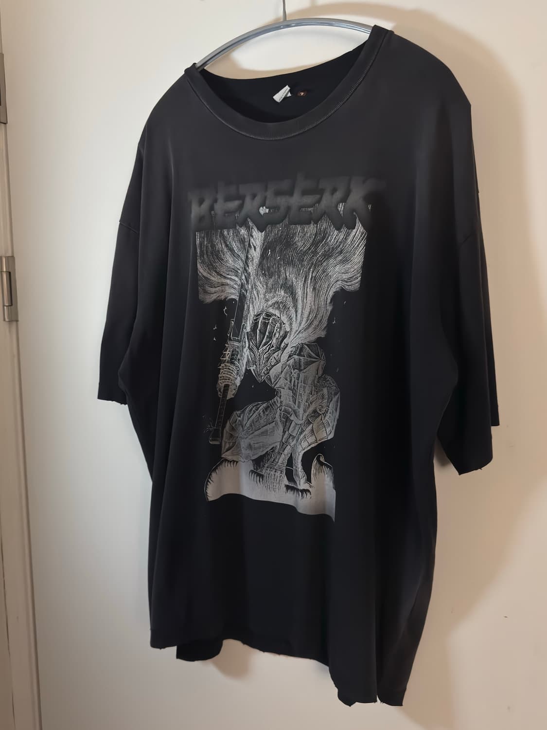 폴리테루 베르세르크 버서커 반팔 티셔츠 상품이미지1