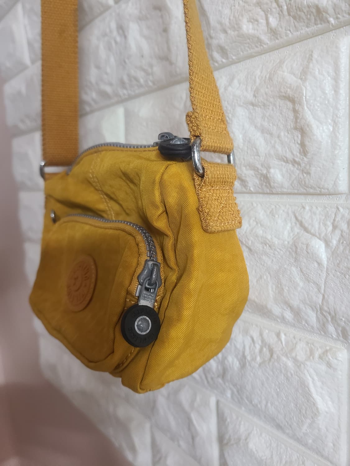 키플링 옐로우 미니 크로스백 가방 상품이미지4