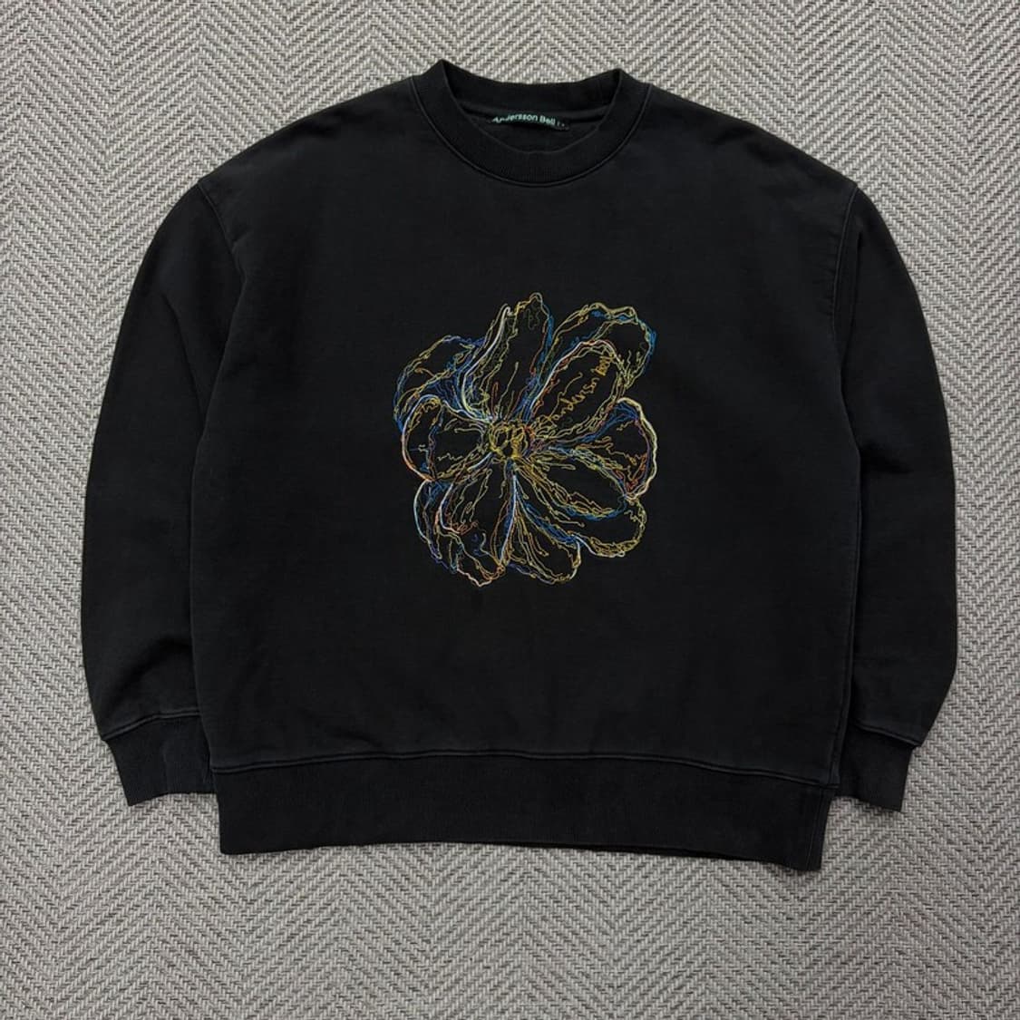 앤더슨벨 플라워 자수 맨투맨 v2781 상품이미지1