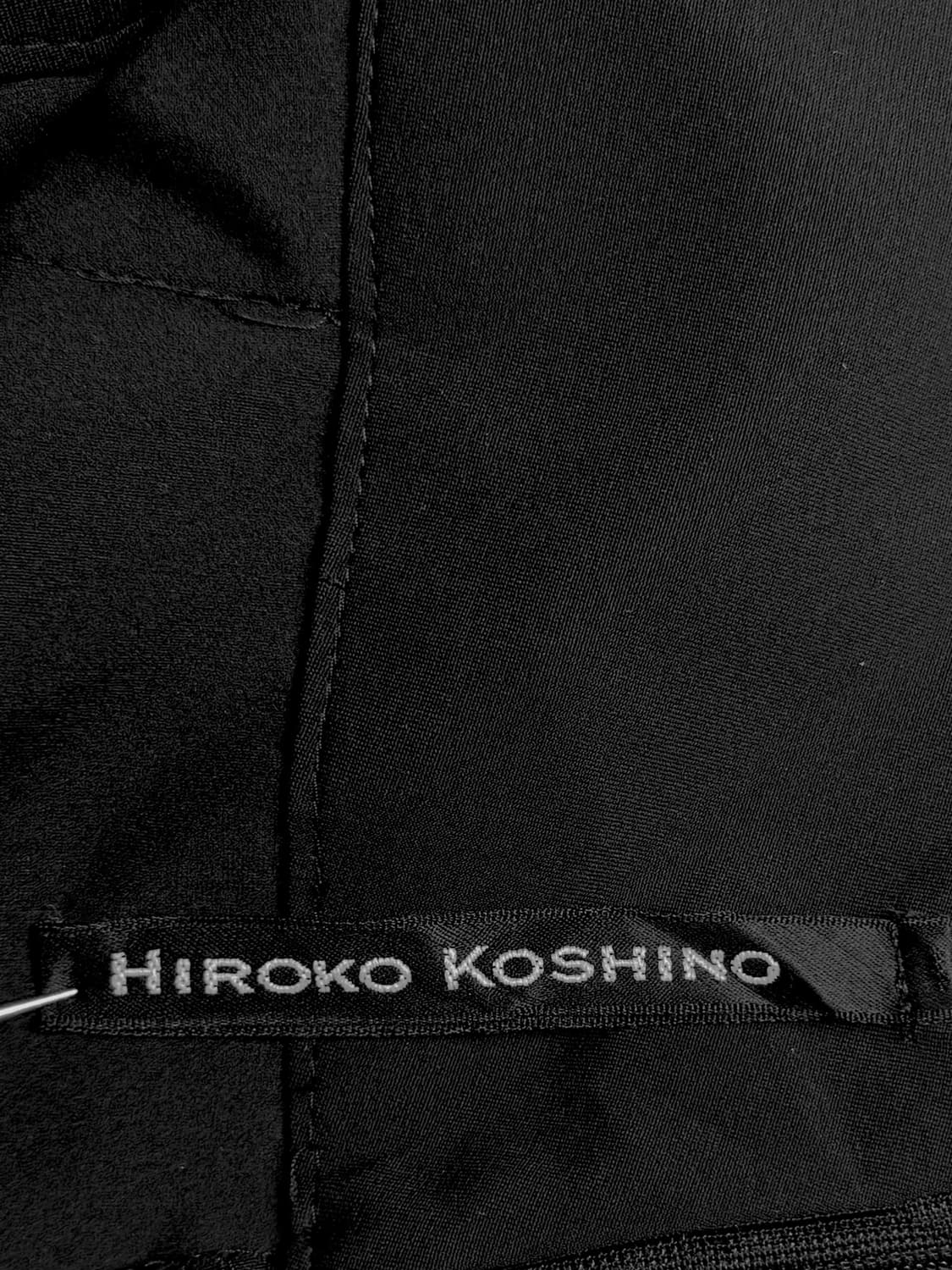 Hiroko koshino 블랙 셔링 디테일 스커트 상품이미지5