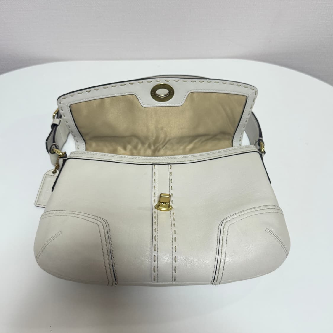 Coach Soho Shoulder Bag 상품이미지5